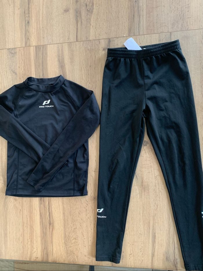 Lot de 2 tenues rugby ou foot 8-10 ans - photo numéro 2