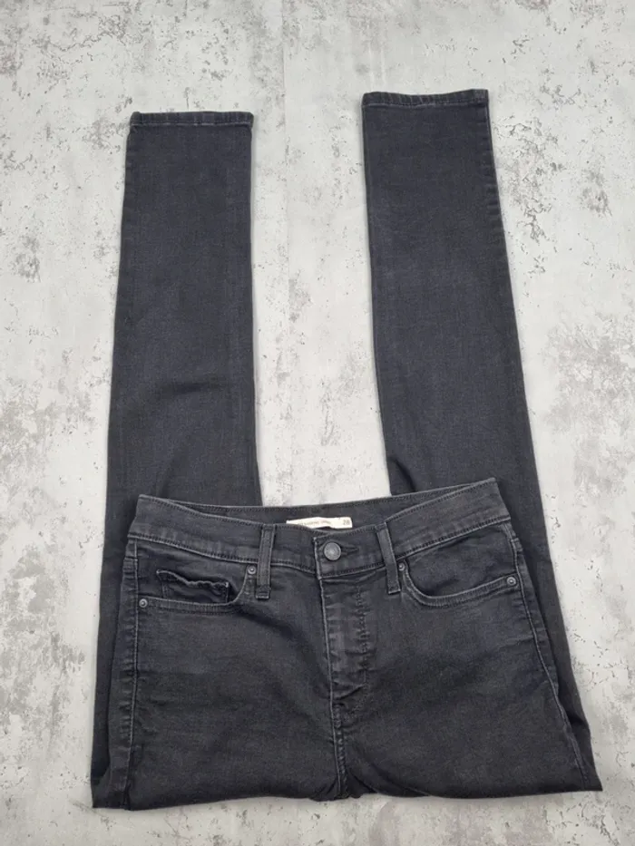 Jean Levi’s 311 Shaping Skinny Noir – Taille 36 Femme - photo numéro 2
