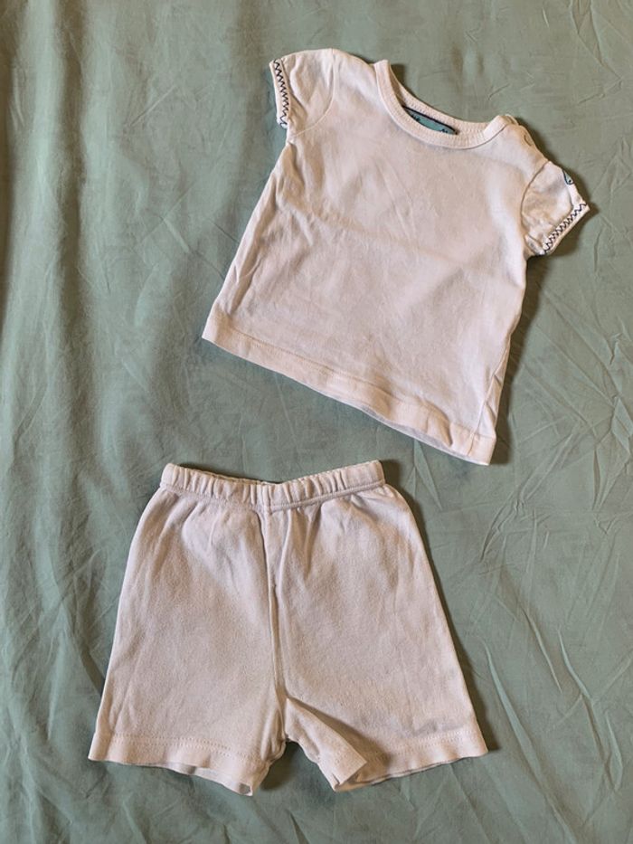 Ensemble t-shirt pantalon