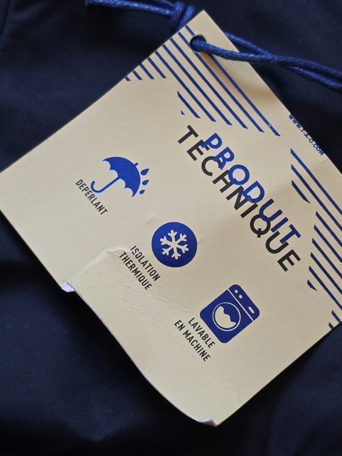 NEUF (NON PORTÉ) 🏷🤩😍💙💥superbe  parka chaud /déperlant 12 MOIS garçon(fourrure amovible)💙😍🤩👌 - photo numéro 6