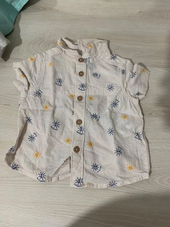 Chemise taille 68 cm