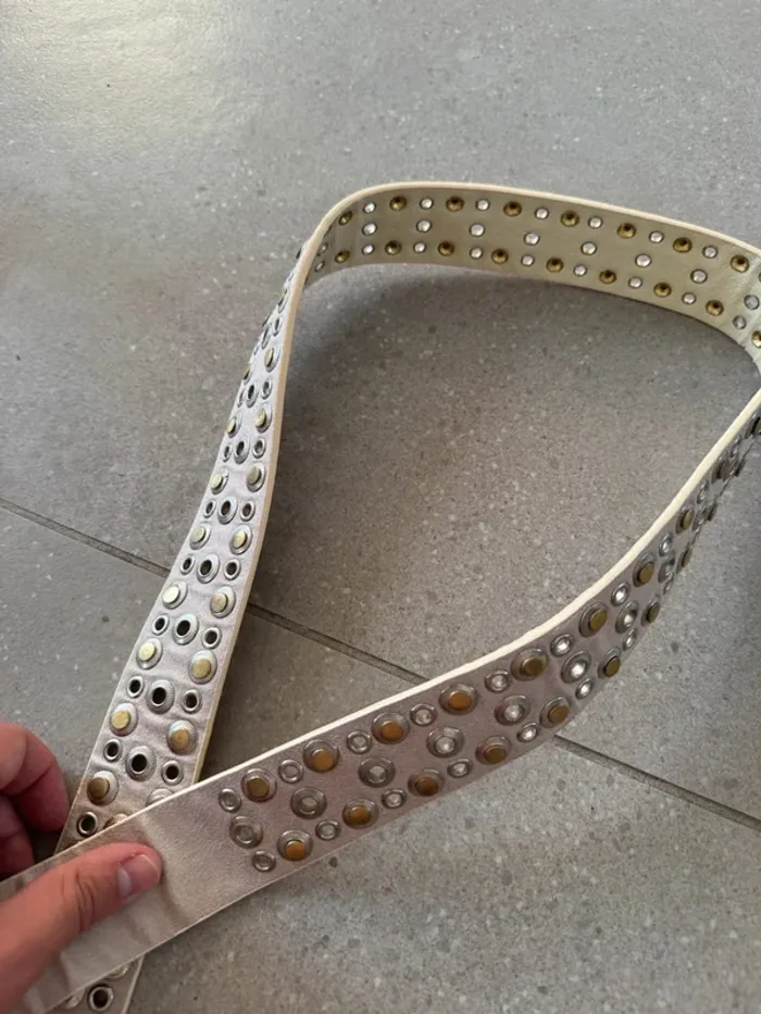 Ceinture beige vintage, bon état mais se décolle, 105cm - photo numéro 4