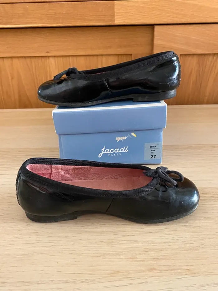 Ballerines noires souliers vernis fille jacadi Paris pointure 27 - photo numéro 4