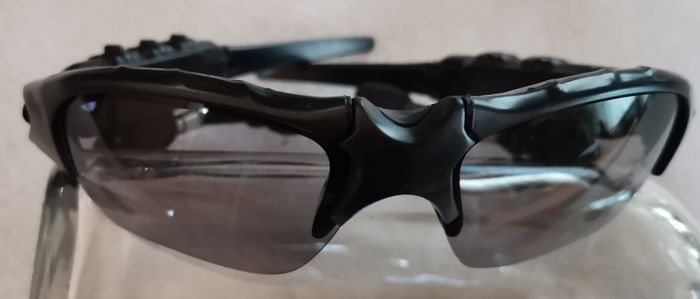 Lunettes de Soleil MP3 - photo numéro 2