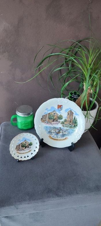 Lot assiettes déco Cessenon sur Orb