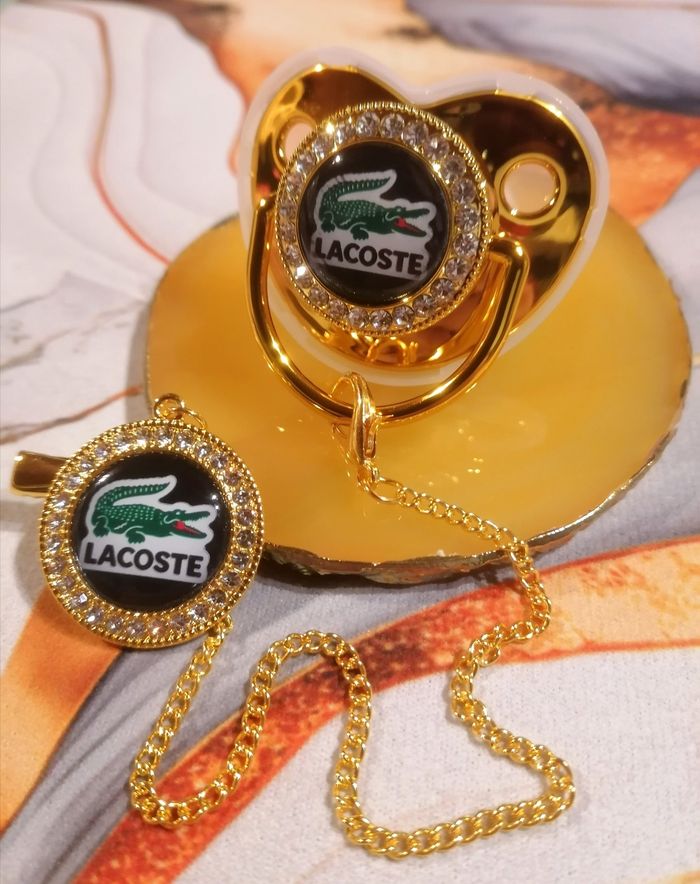 Tétine Lacoste - photo numéro 2