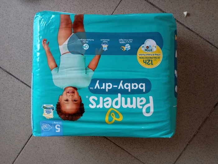 Couche Pampers taille 5 - photo numéro 2