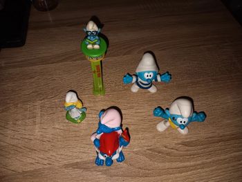Lot de figurines schtroumpf