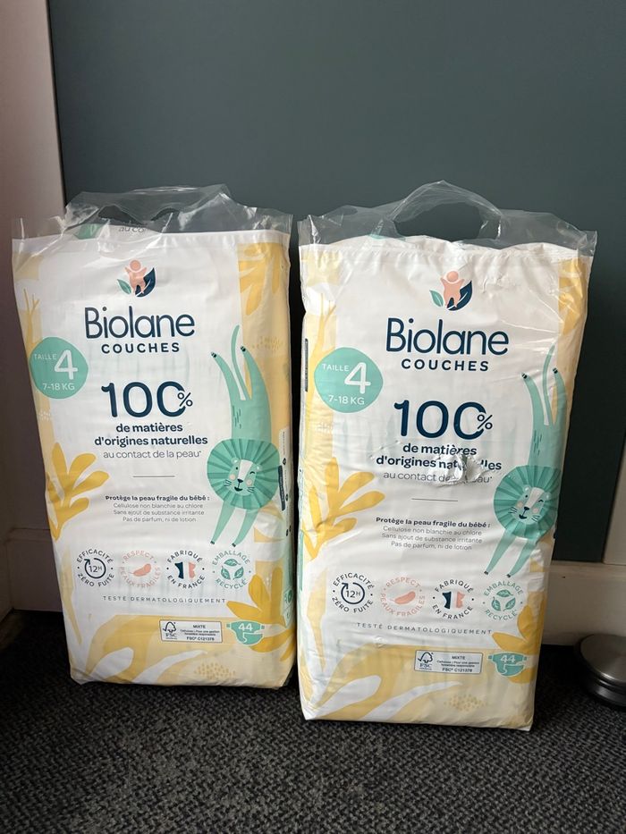 Un lot de deux packs de couches Biolane taille 4 7/18 kg 44 couches X 2 - photo numéro 4