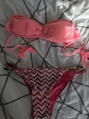 Maillot 2 pièces bandeau rose