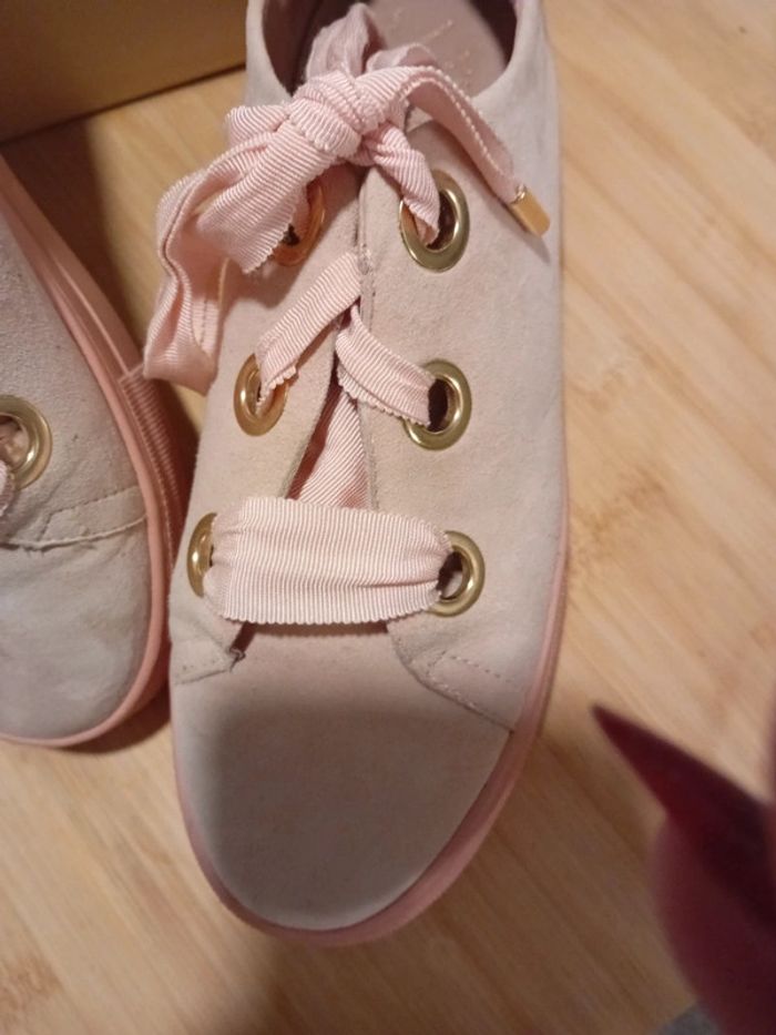 Chaussure P.37 Rose , lacet en tissu . - photo numéro 3
