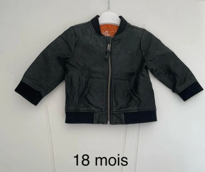 Veste noir cuir 18 mois