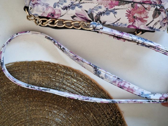 Sac à main guess - photo numéro 6