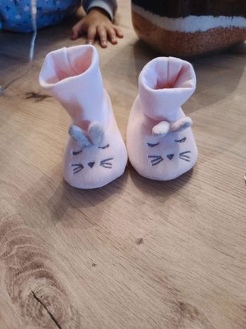 Petits chaussons taille 16