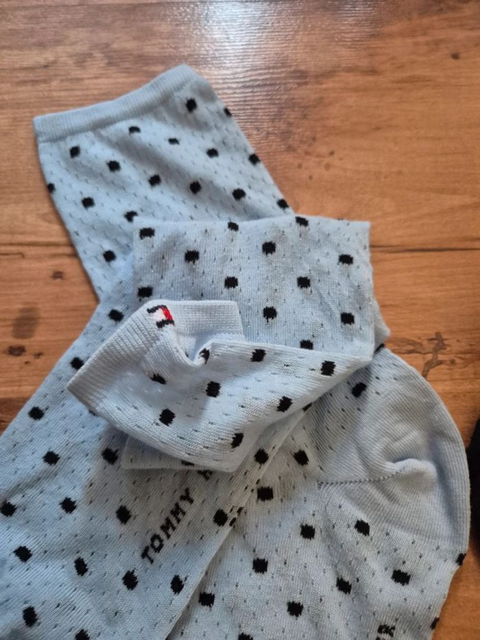 Lot de 2 paires de chaussettes Tommy Hilfiger 39/42 neuves - photo numéro 3