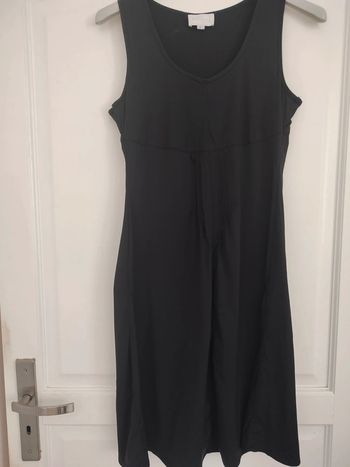 Robe noir taille 40 formul