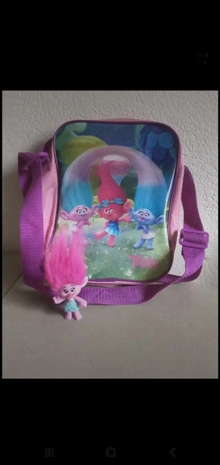 Sac et  1 figurine Troll