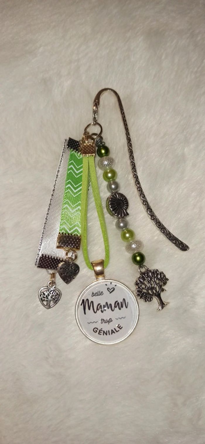 Cadeau belle maman, bijoux de sac ou marque page " belle maman trop géniale "