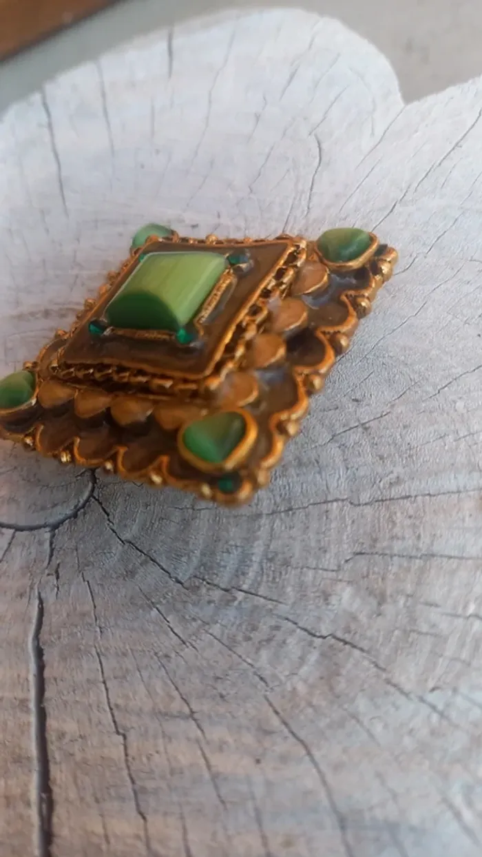Broche vintage dorée et verte - photo numéro 3
