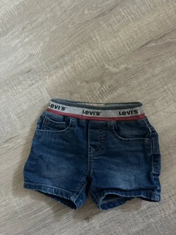 Short Lévis
