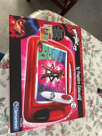 Le  pupitre éducatif  miraculous 