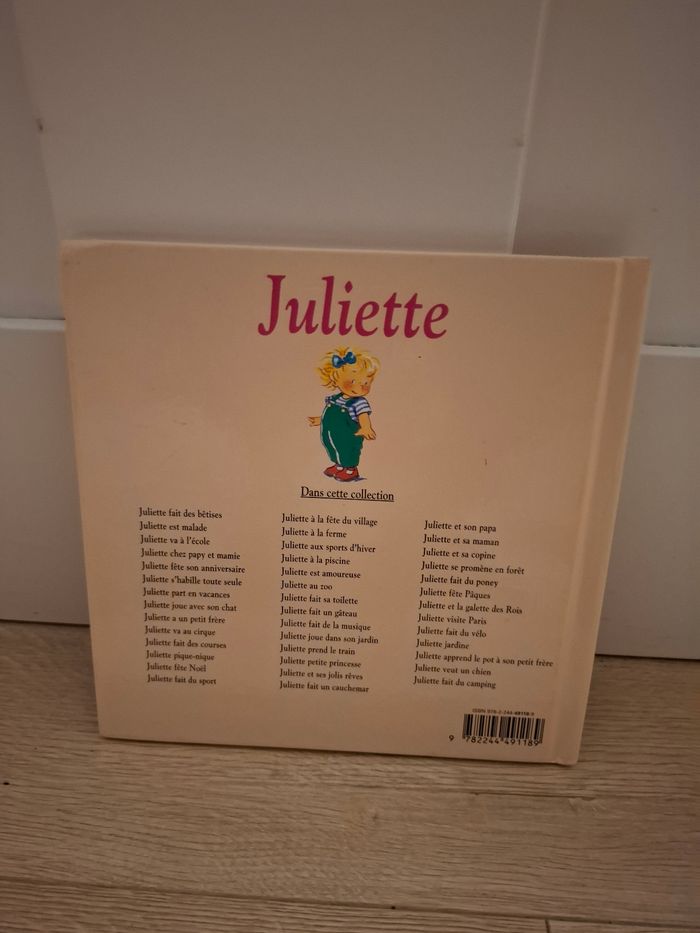 Livre Juliette à la piscine en bon état - photo numéro 2