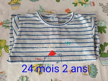 Tee-shirt manches longues u tout petits tbe 2 ans