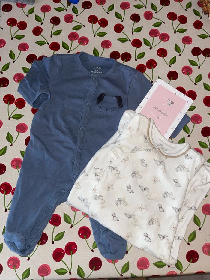 Lot deux pyjamas 3mois