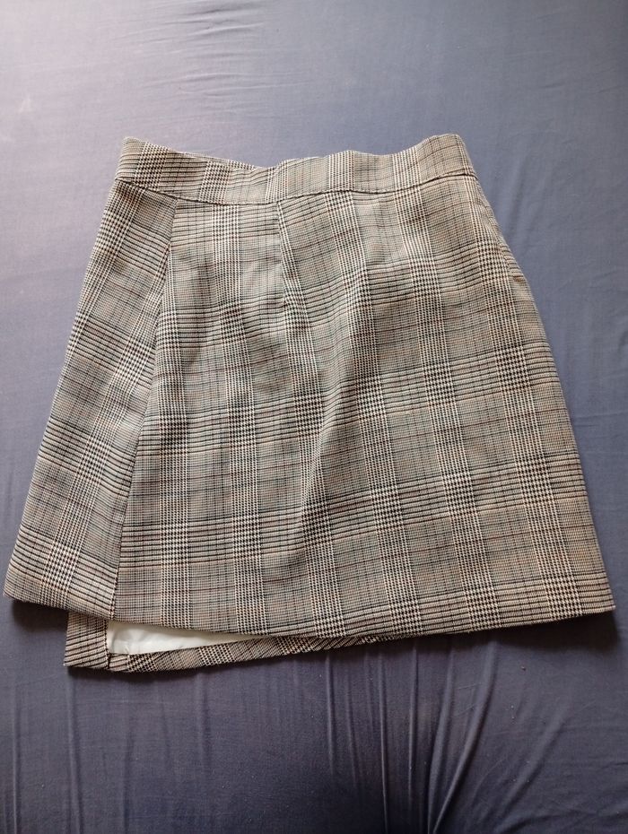 Jupe grise - photo numéro 2