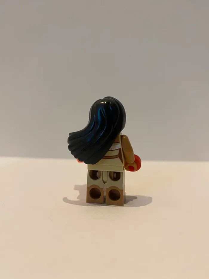 Figurine type lego Pocahontas. Disney - photo numéro 3