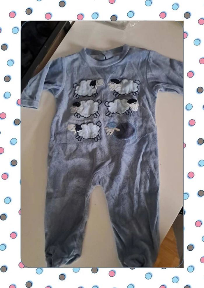 Lot de 7 pyjamas – Taille 6 mois – Très bon état - photo numéro 12