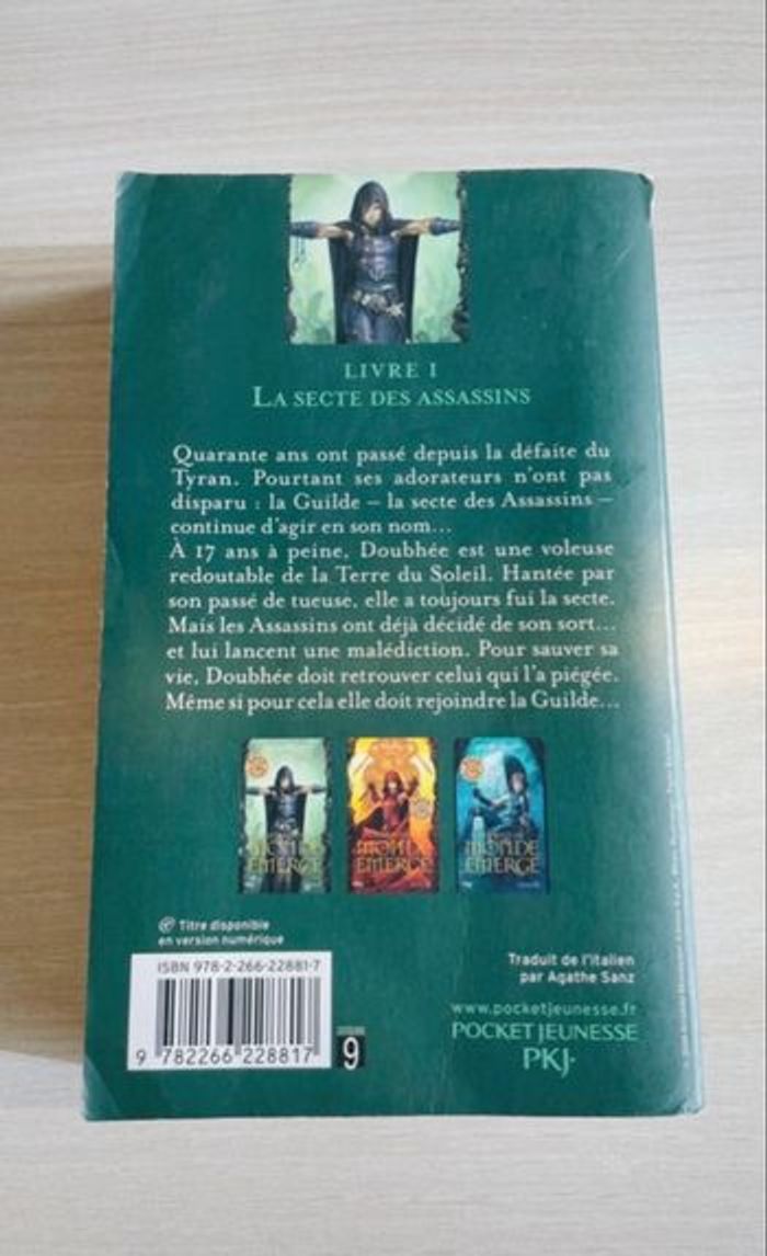 Livre Guerre du monde émergé - photo numéro 2