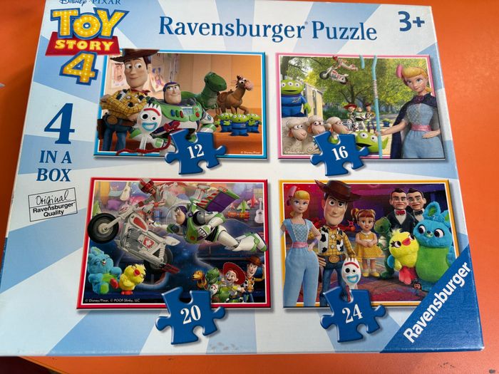 4 puzzles toy story 4 12,16,20,24 pièces