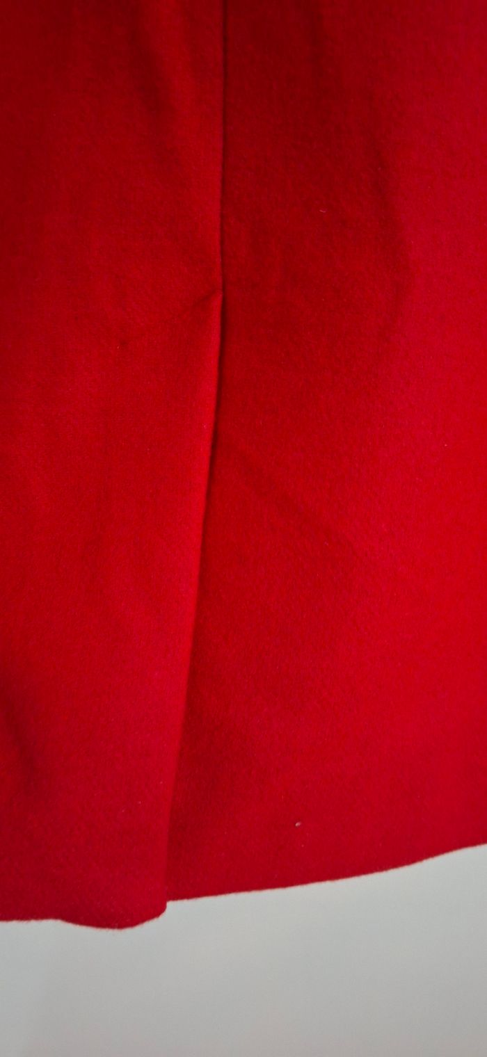 Manteau rouge - photo numéro 6