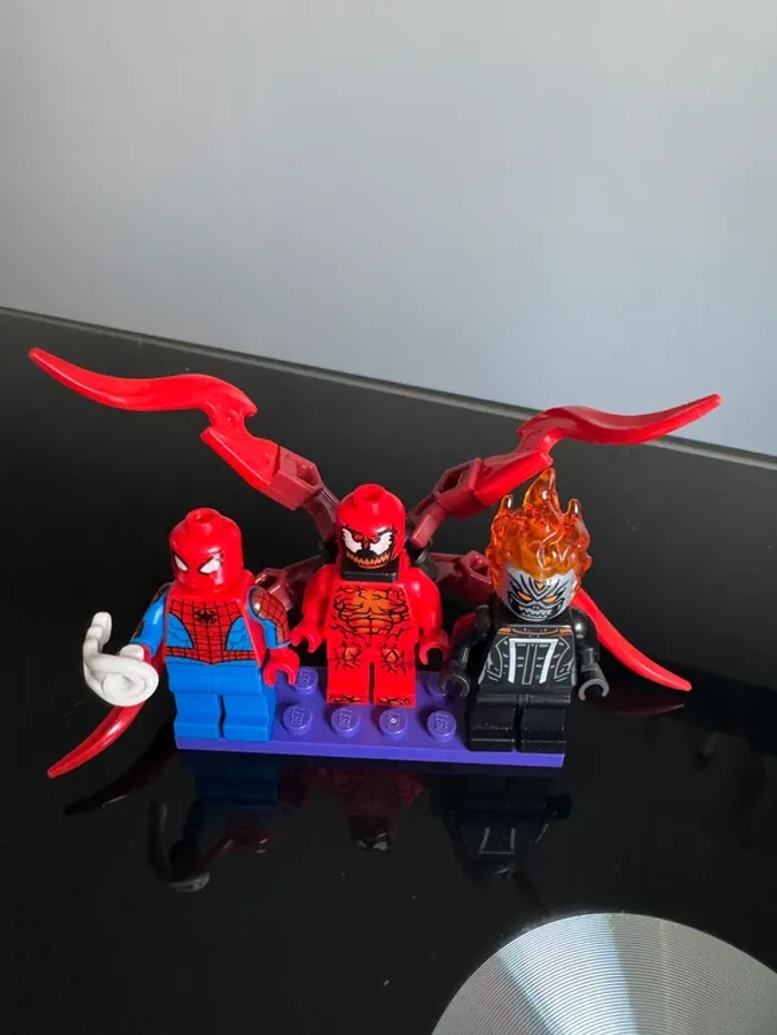 Lego personnage carnage spiederman