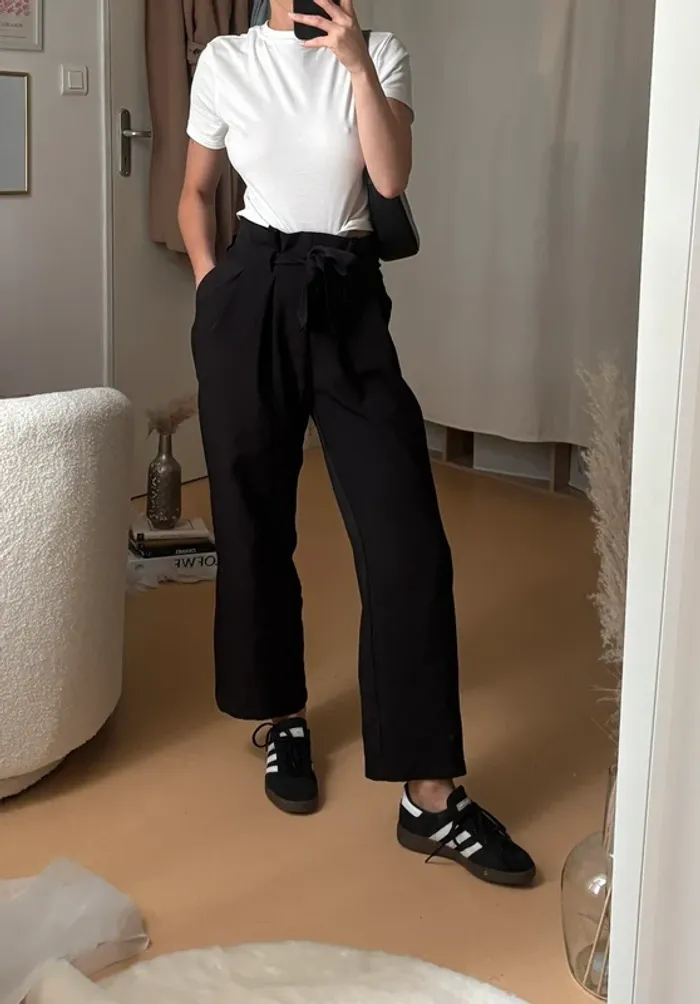 Pantalon noir oversize à ceinture