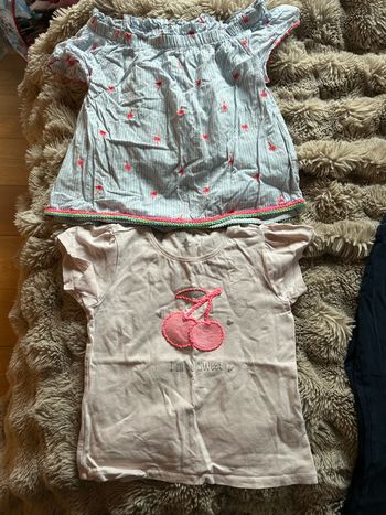 Lot vêtements fille taille 8 ans