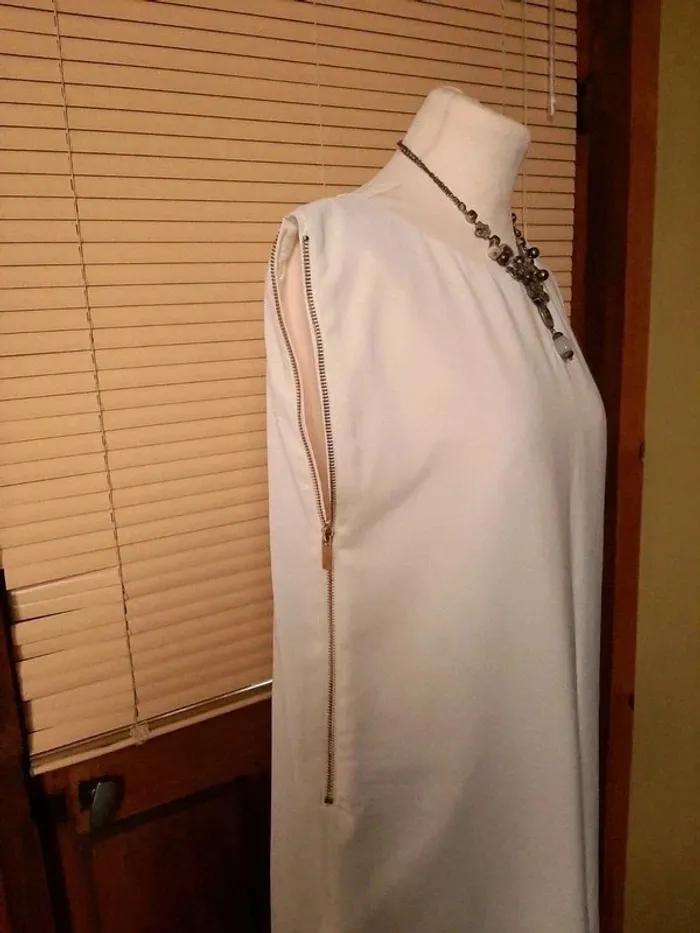 Robe blanc cassé "Grain de Malice" Taille 40 - photo numéro 3