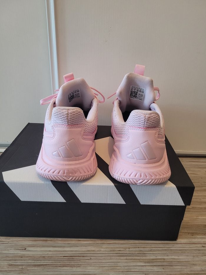 Basket adidas - photo numéro 2