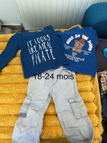 Ensemble gris et bleu