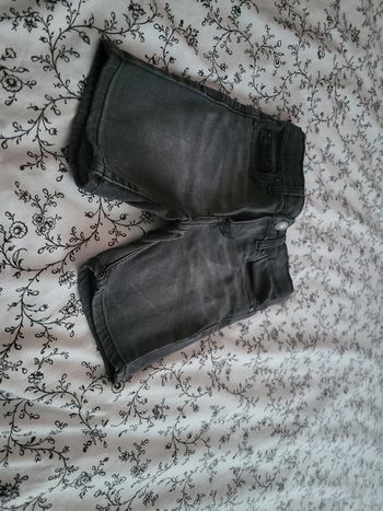 Short 3 ans