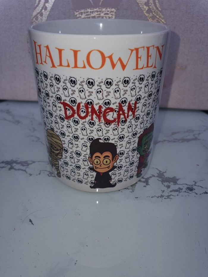 Mug halloween personnalisé - photo numéro 3