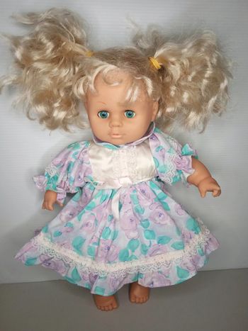 poupée blonde corps souple blonde 39 cm