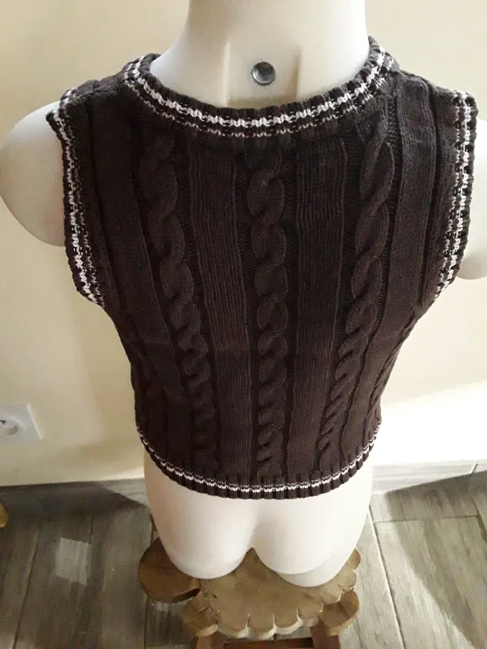 Pull sans manches 4 ans - photo numéro 4