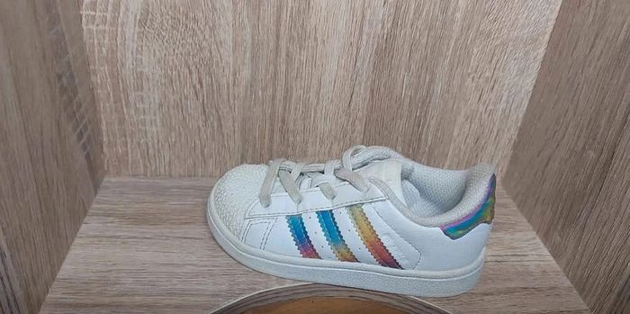 Basket superstar pointure 23 adidas - photo numéro 2