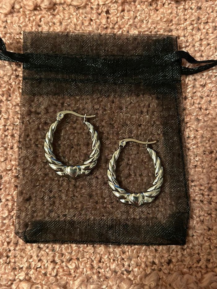 Boucles d’oreilles couleur argenté - photo numéro 5