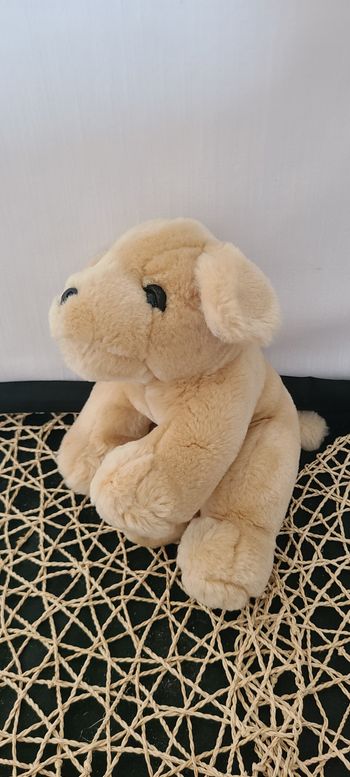 chiot Labrador doré en peluche « Keel Toys » doudou
