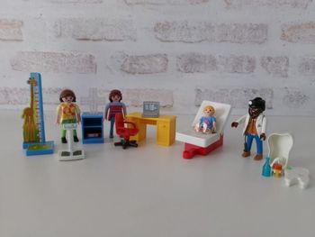 Cabinet médical playmobil