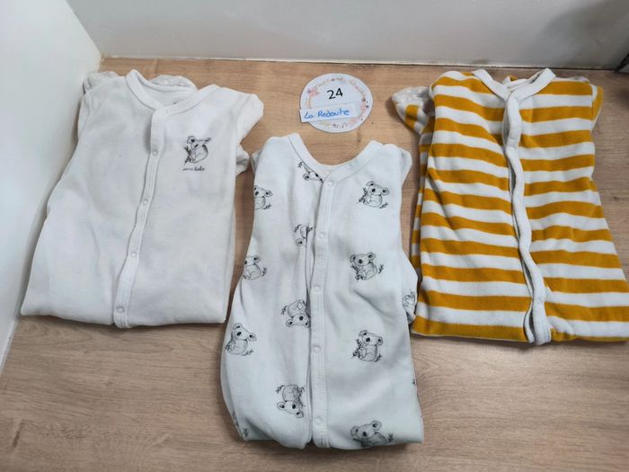 Lot 3 pyjamas 24 mois
