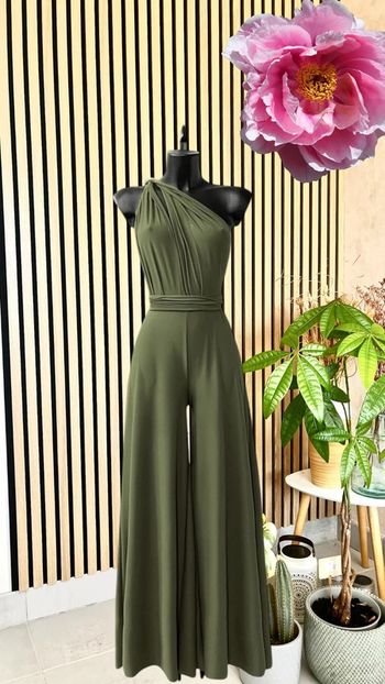 Combi kaki positions multiples pour l’ete dos nu